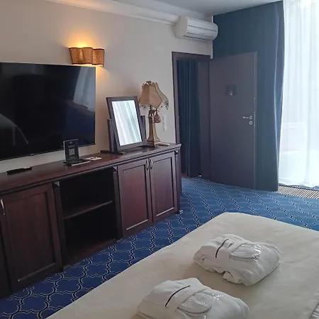 Czarny Potok & Conference Szálloda 5*