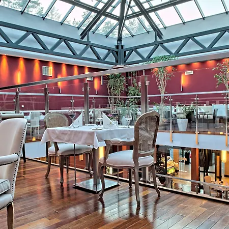 Czarny Potok & Conference ホテル 5*